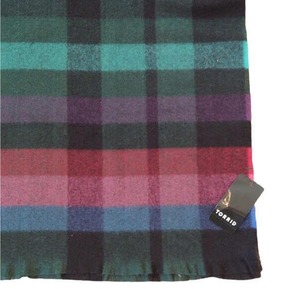 NWT Torrid Plaid Blanket Scarf - Picture 7 of 9